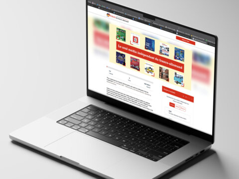 01 Free Macbook Pro 16 Mockup copie