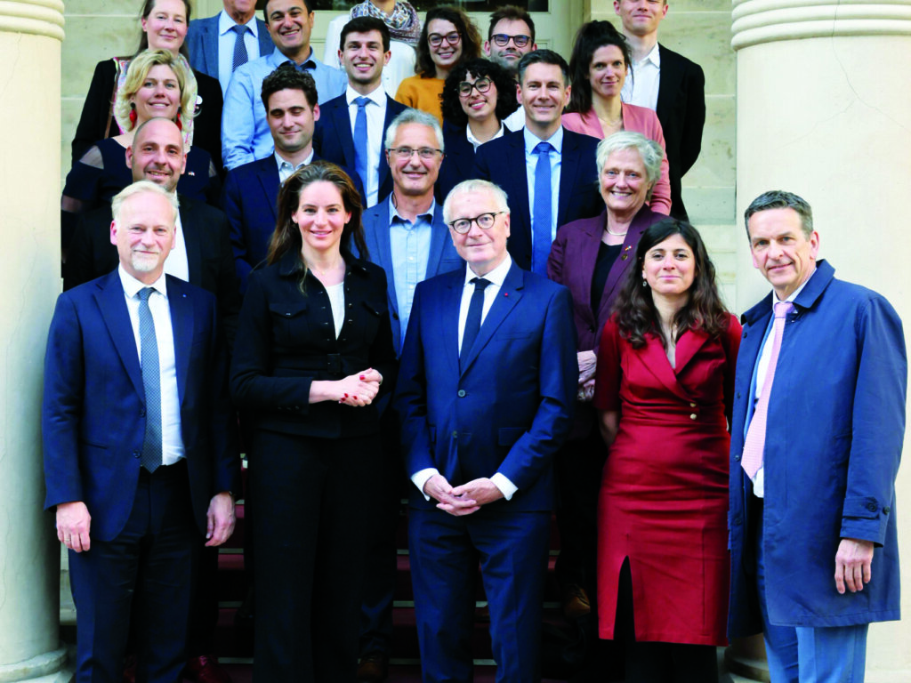 © Quantum Day 2026, Paris, 12 mai 2026. Ambassade d'Allemagne. Quantum Day franco-allemand 2026 Tous les acteurs du Dialogue quantique franco-allemand en présence de Stephan Steinlein, Ambassadeur d'Allemagne en France, et d'Alexandra-Gwyn Paetz, Directrice générale chargée de la souveraineté technologique et de l'innovation au ministère fédéral de la Recherche, de la Technologie et de l’Espace.